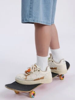 StarryClimb Applique Embroidery Star Skate Shoes -Aelfric Eden Shop 04 ba604c3d d91d 45fb 8051 2edb1270c204