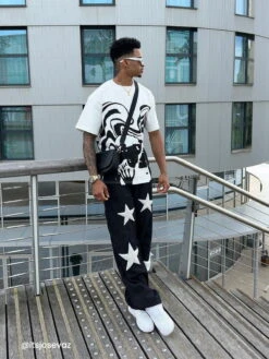 Aelfric Eden Skeleton Elements Hug Kiss Print Tee 12 Aelfric Eden Skeleton Elements Hug Kiss Print Tee -Aelfric Eden Shop 6.169