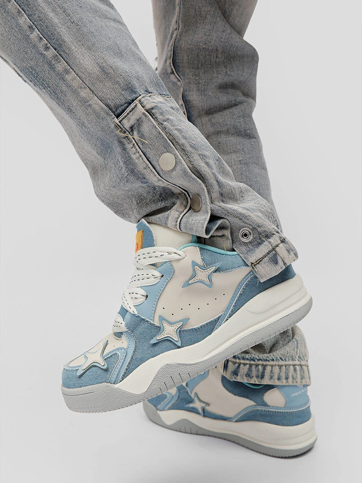 StarryClimb Contrasting Colors Star Skate Shoes 5 StarryClimb Contrasting Colors Star Skate Shoes - Image 3