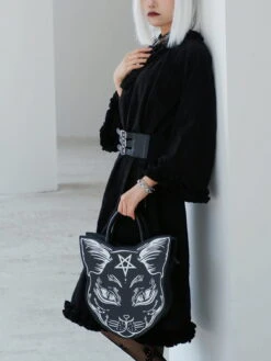 Dark Cat Bag -Aelfric Eden Shop jpeg 016454c5 52cb 4f07 b0b6 ac87da25752b