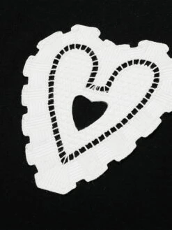 Aelfric Eden Embroidery Heart Tee -Aelfric Eden Shop jpeg 1036d3ec 2b29 4ef9 8720 80590155c800