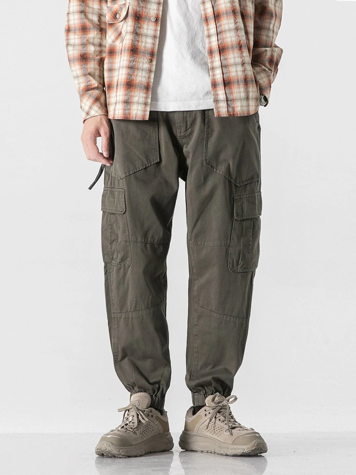 Aelfric Eden Large Multiple Pockets Cargo Pants 4 Aelfric Eden Large Multiple Pockets Cargo Pants - Image 2